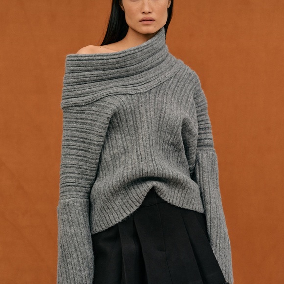 SOLD Source Unknown BECCA OVERSIZED HIGH ROLL KNIT PULLOVER, STORM GREY - Picture 1 of 7